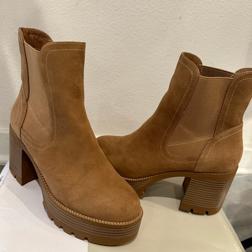 BP platform bootie